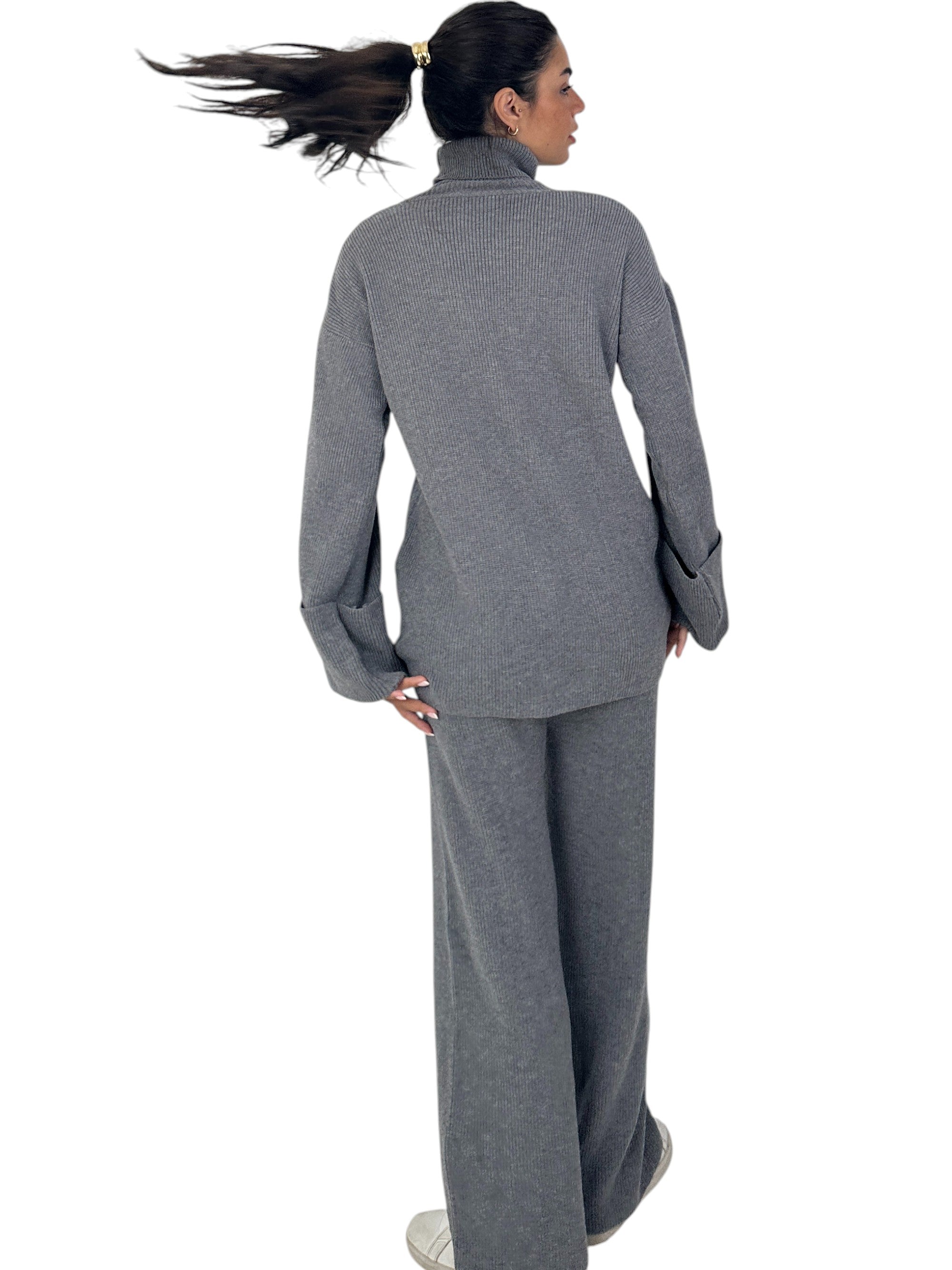 Grey Silhouette Knit Set